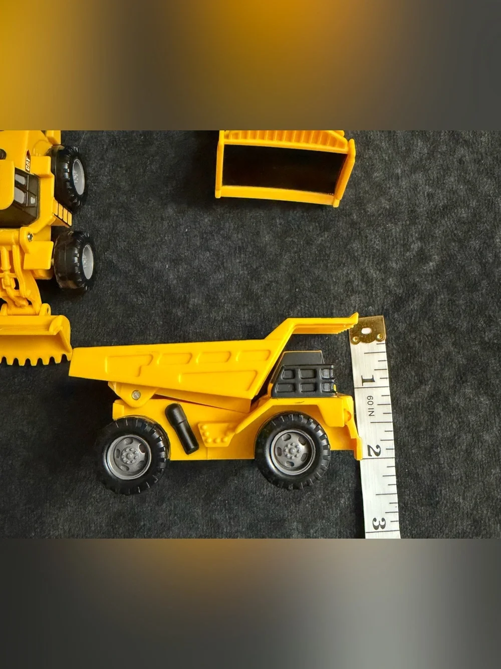 CAT Mini Machines - Plastic Construction Toys